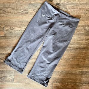 Under Armour All Season Gear capris pants sz S